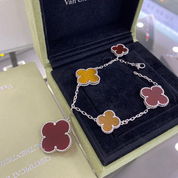 <ORIELL>CLOVER 5 MOTIFS CARNELIAN TIGER EYE BRACELET