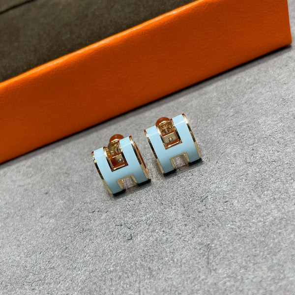 <ORIELL>POP H SKY BLUE STUD EARRINGS