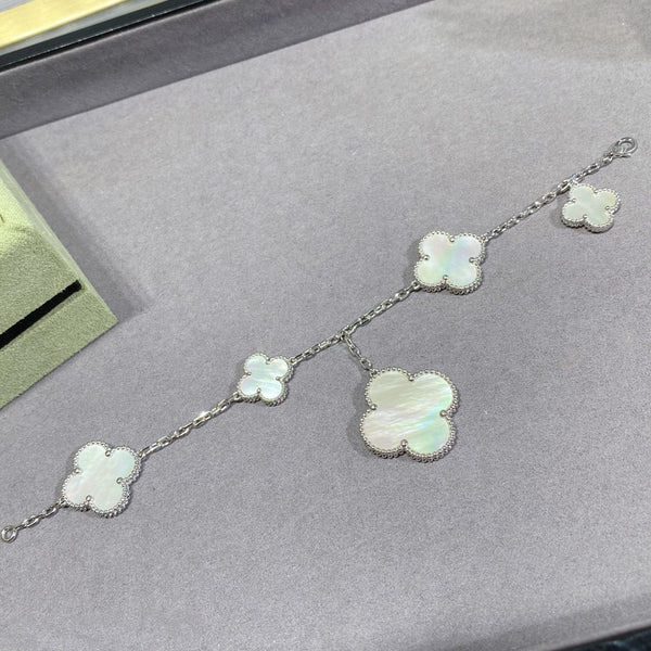 <ORIELL>CLOVER 5 MOTIF WHITE MOP  BRACELET